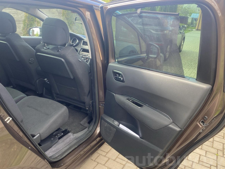 Peugeot 5008 1 поколение [рестайлинг], 2014 года