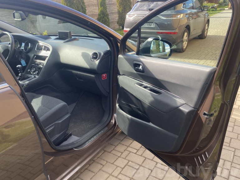Peugeot 5008 1 поколение [рестайлинг], 2014 года