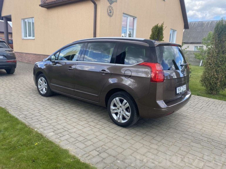 Peugeot 5008 1 поколение [рестайлинг], 2014 года