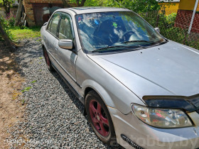 Mazda 323