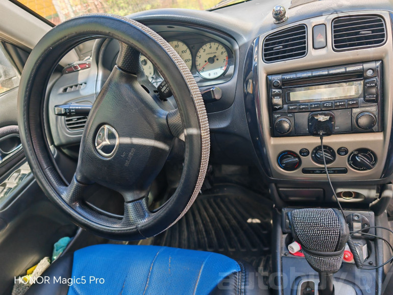 Mazda 323 6 поколение (BJ) [рестайлинг], 2001 года