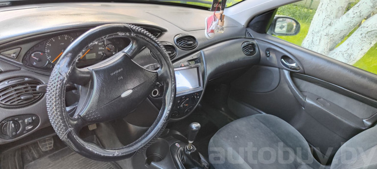 Ford Focus 1 поколение [рестайлинг], 2001 года