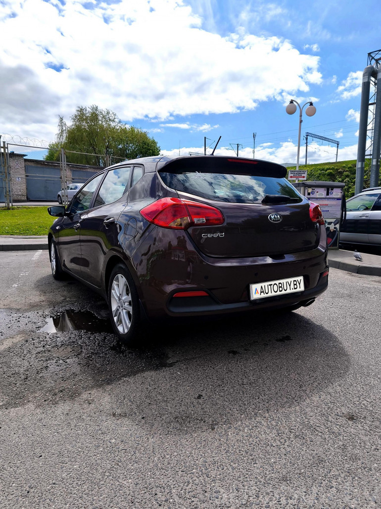 Kia Ceed 2 поколение, 2014 года