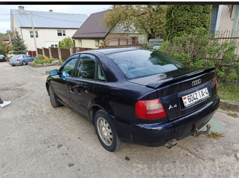 Audi A4 1 поколение (B5), 1997 года
