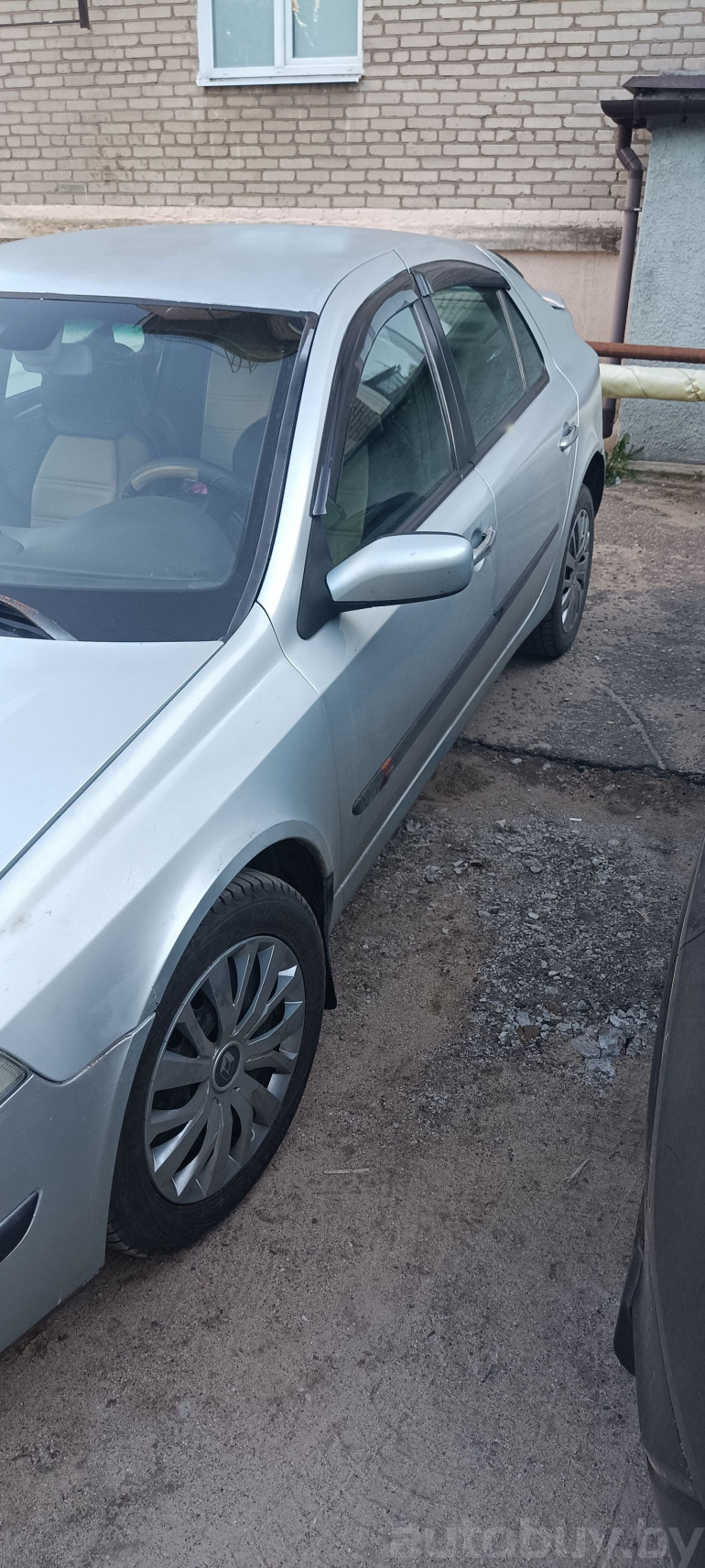 Renault Laguna 2 поколение, 2001 года