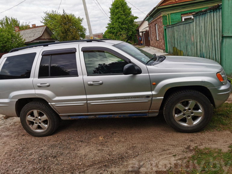 Jeep Cherokee 3  поколение (KJ), 2003 года