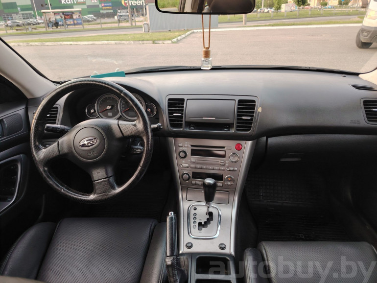 Subaru Legacy 4 поколение, 2004 года