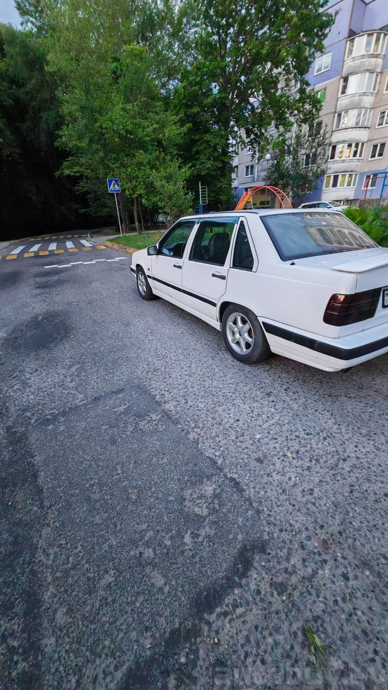 Volvo 850 1 поколение, 1993 года