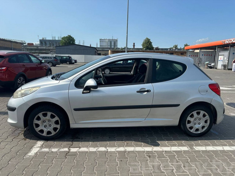 Peugeot 207 1 поколение, 2008 года