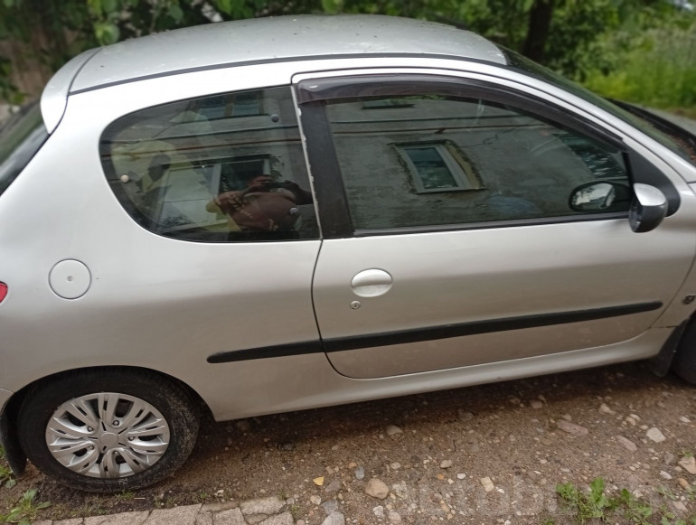 Peugeot 206 1 поколение, 1999 года