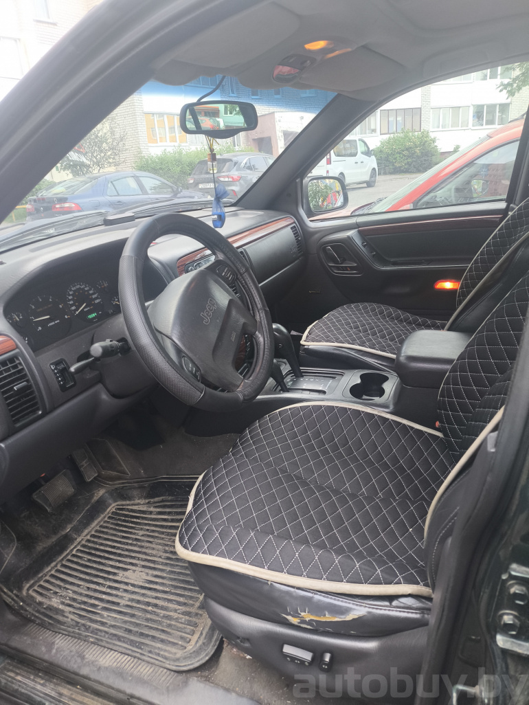 Jeep Grand Cherokee 2 поколение (WJ), 1999 года