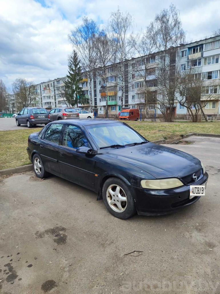 Opel Vectra 2 поколение (B), 1997 года