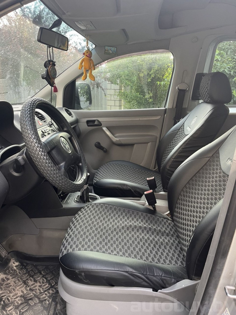 Volkswagen Caddy 3 поколение, 2005 года
