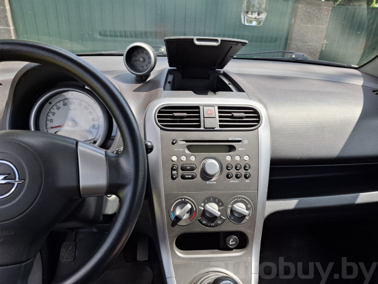 Opel Agila 2 поколение (B), 2008 года