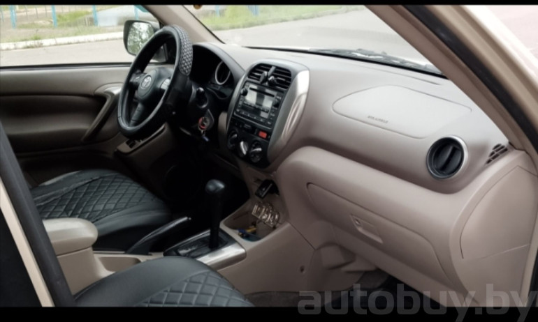 Toyota RAV4 2 поколение (XA20) [рестайлинг], 2004 года