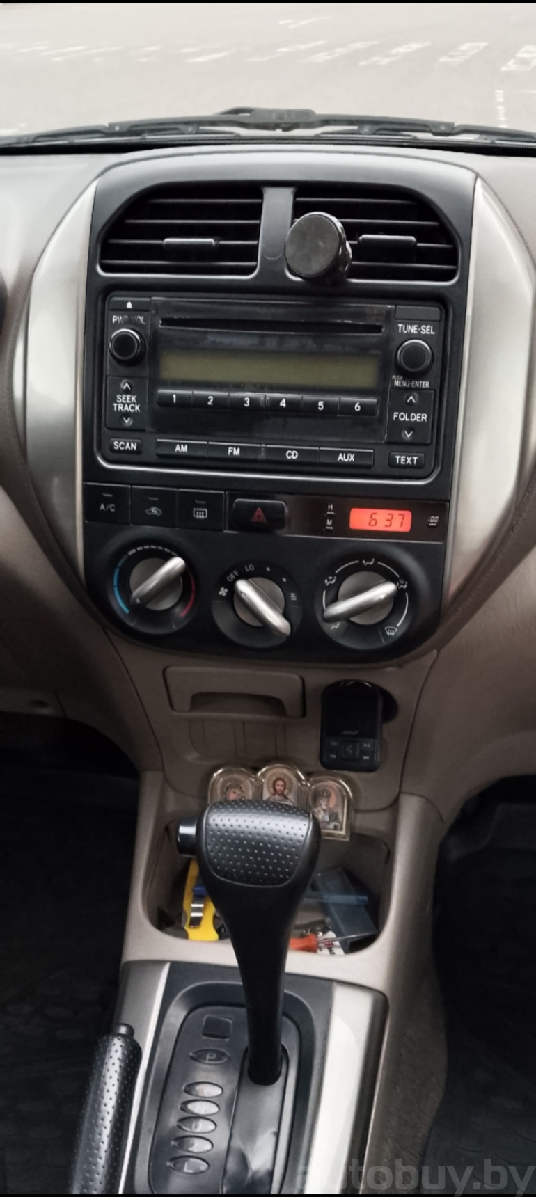 Toyota RAV4 2 поколение (XA20) [рестайлинг], 2004 года
