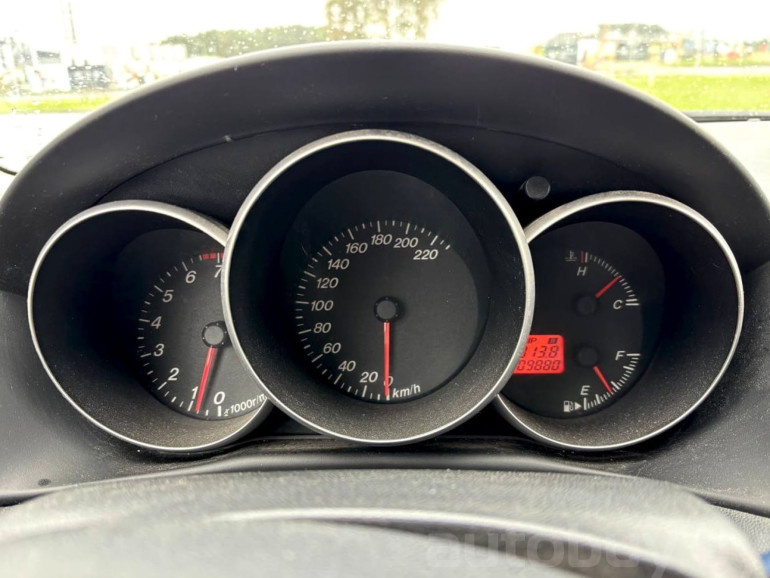 Mazda 3 1 поколение (BK), 2004 года