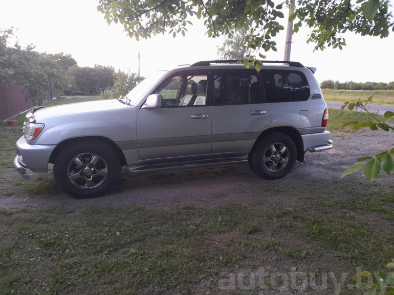 Toyota Land Cruiser 100 Series [2-й рестайлинг], 2005 года