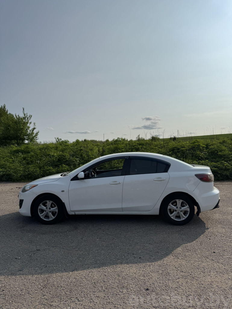 Mazda 3 2 поколение (BL), 2010 года