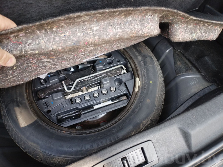 Renault Laguna 3 поколение, 2010 года
