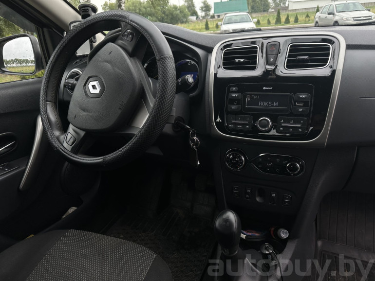 Renault Sandero 2 поколение, 2017 года