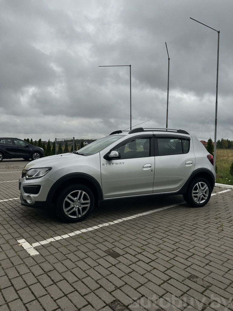 Renault Sandero 2 поколение, 2017 года