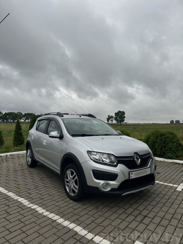 Renault Sandero 2 поколение, 2017 года
