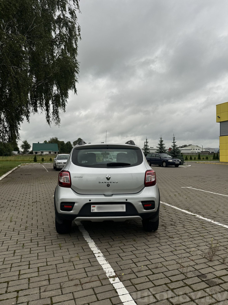 Renault Sandero 2 поколение, 2017 года