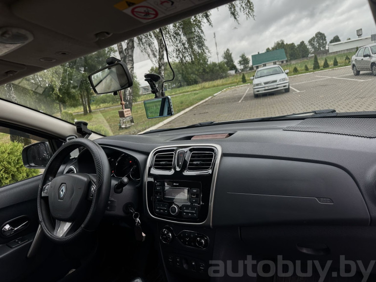 Renault Sandero 2 поколение, 2017 года