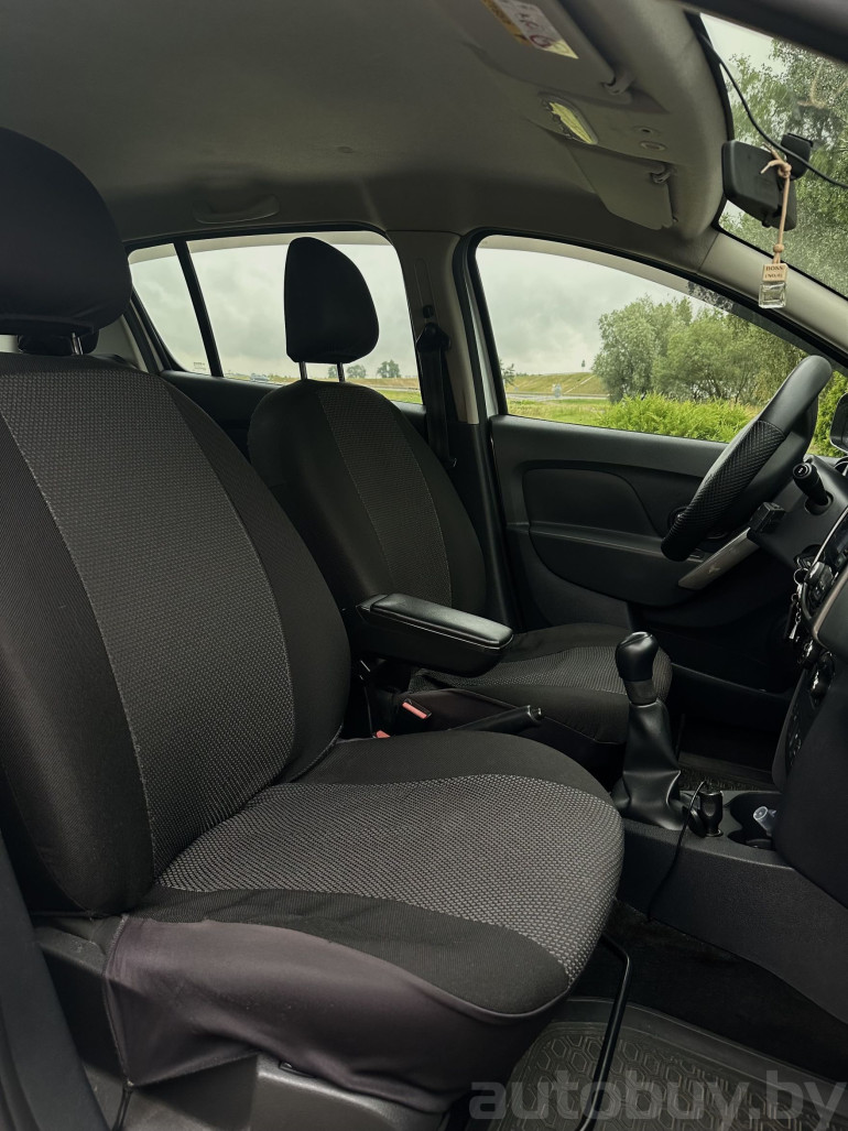 Renault Sandero 2 поколение, 2017 года