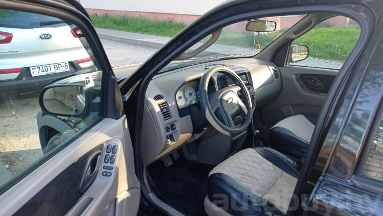 Ford Maverick 2 поколение, 2002 года