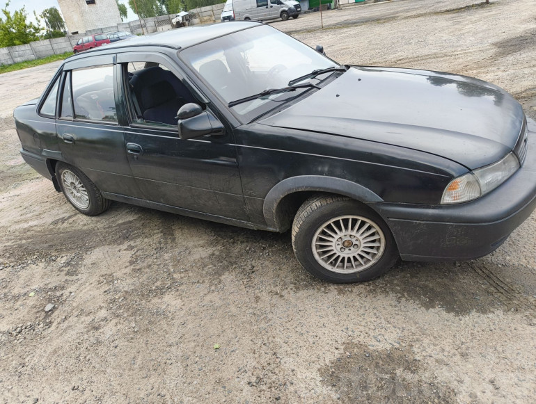 Daewoo Nexia 1 поколение, 1996 года