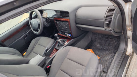 Opel Omega