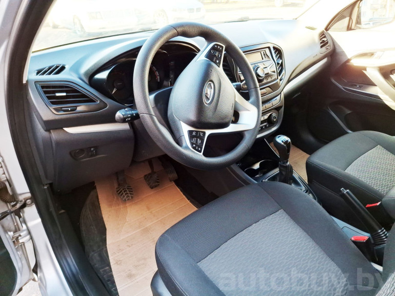 ВАЗ (Lada) Vesta 1 поколение, 2021 года