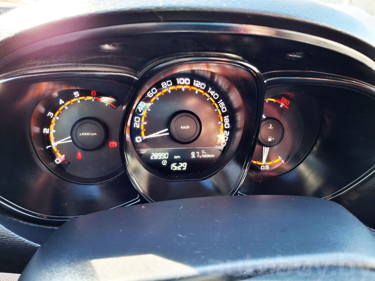 ВАЗ (Lada) Vesta 1 поколение, 2021 года