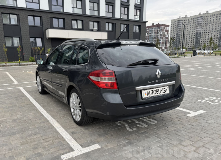 Renault Laguna 3 поколение [рестайлинг], 2010 года