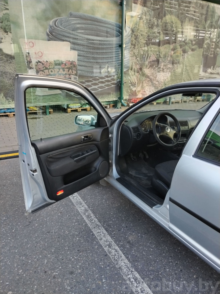 Volkswagen Golf 4 поколение, 2002 года