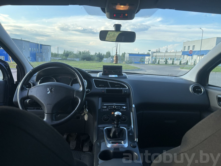 Peugeot 3008 1 поколение, 2010 года