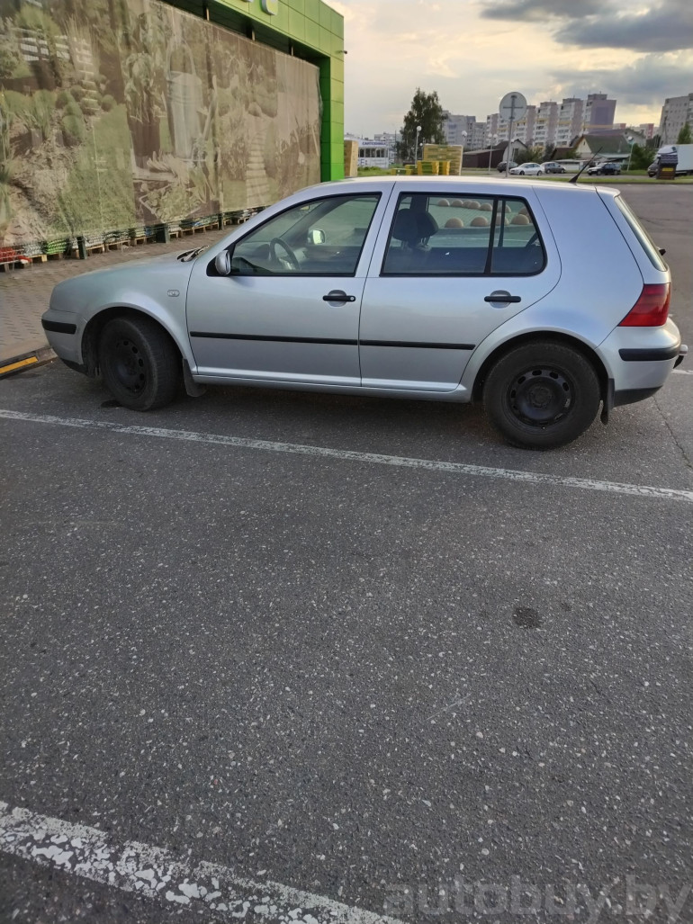 Volkswagen Golf 4 поколение, 2002 года