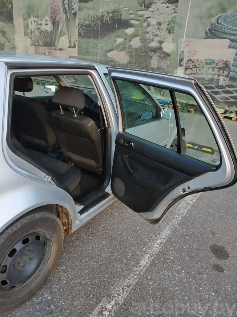 Volkswagen Golf 4 поколение, 2002 года