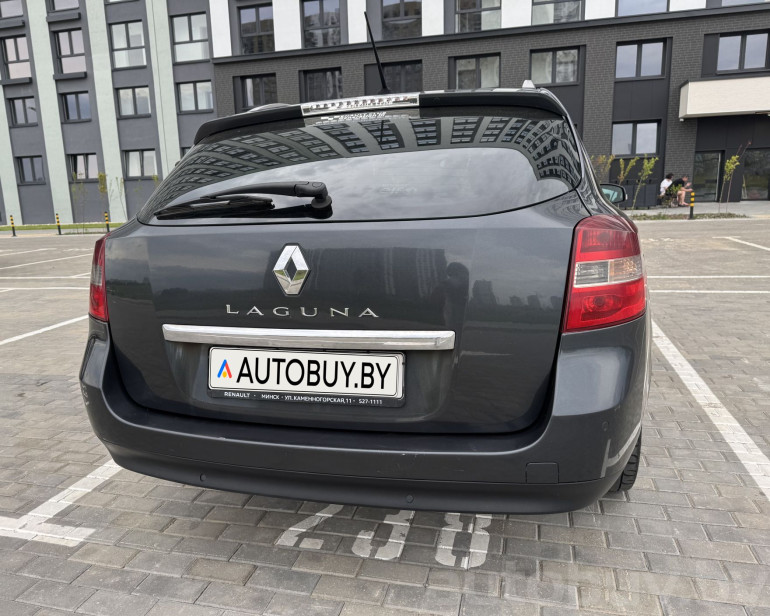 Renault Laguna 3 поколение [рестайлинг], 2010 года