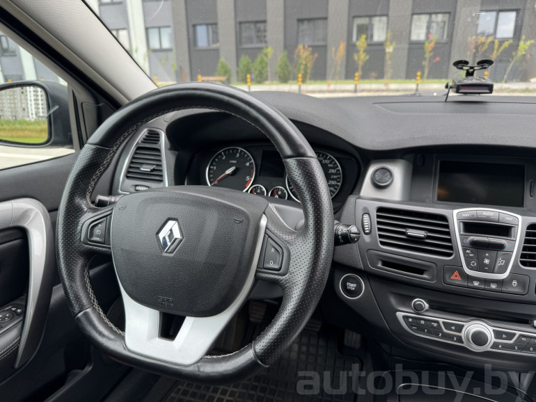 Renault Laguna 3 поколение [рестайлинг], 2010 года