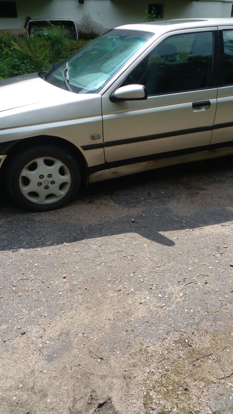Peugeot 605 1 поколение, 1994 года