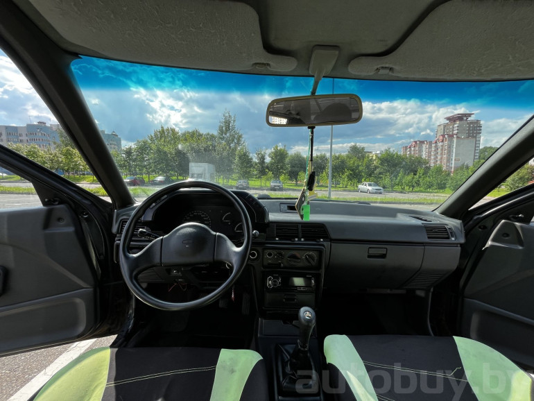 Mitsubishi Lancer 5 поколение, 1993 года