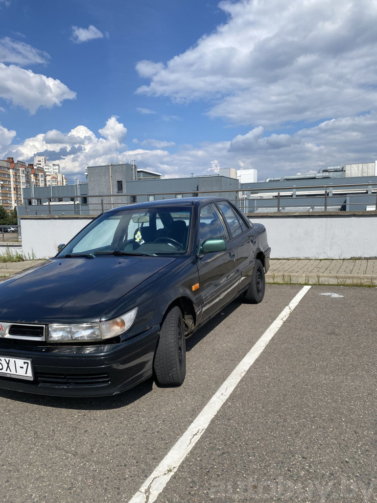 Mitsubishi Lancer 5 поколение, 1993 года