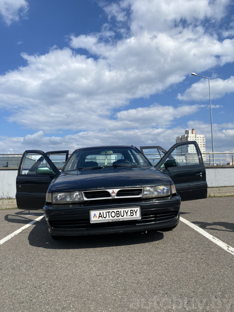 Mitsubishi Lancer 5 поколение, 1993 года