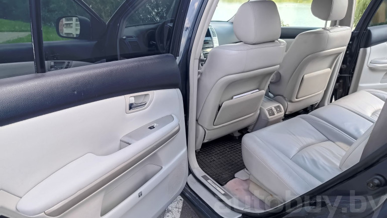 Lexus RX 2 поколение, 2005 года