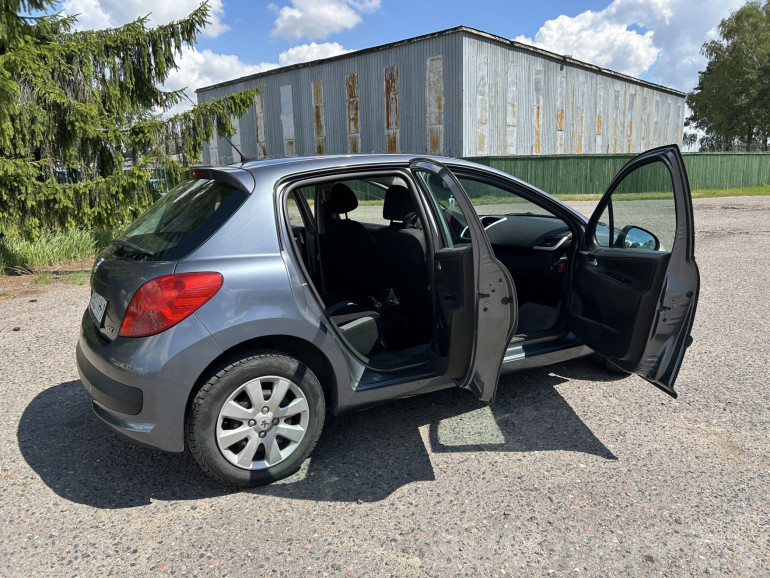 Peugeot 207 1 поколение, 2008 года