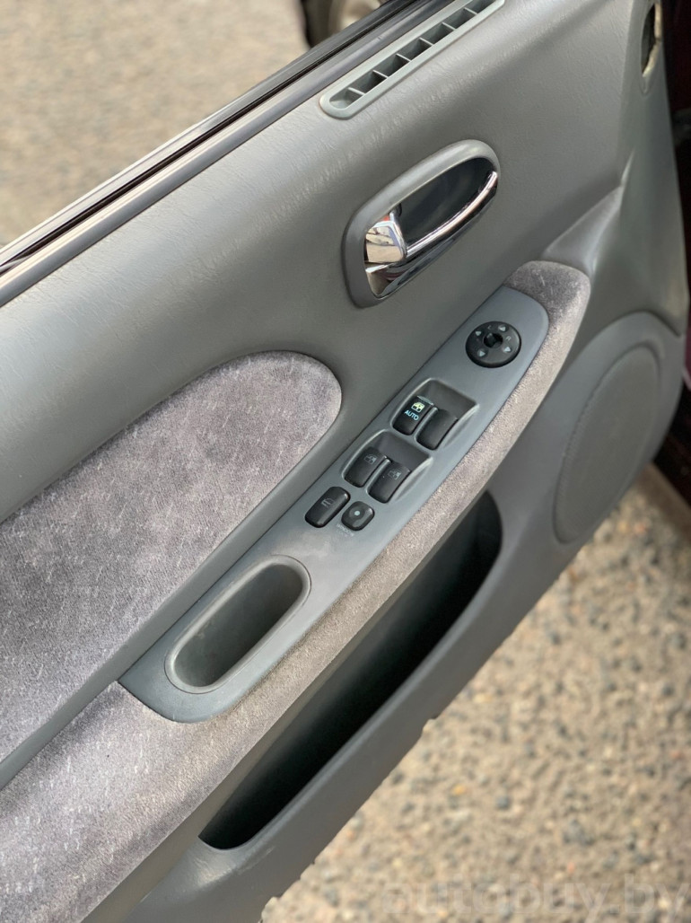 Hyundai Sonata 4 поколение (EF), 1999 года