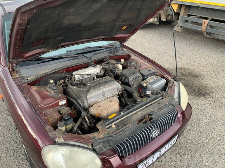 Hyundai Sonata 4 поколение (EF), 1999 года